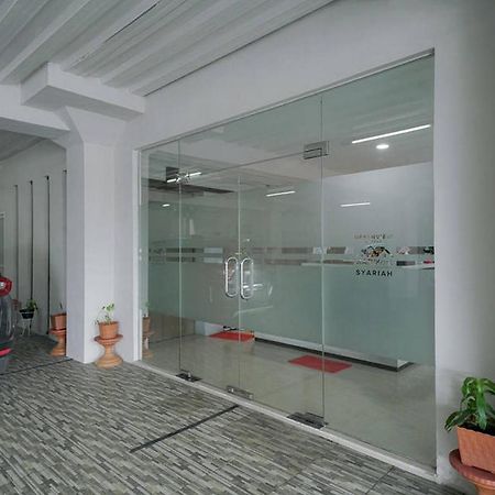 Urbanview Hotel Bari Syariah Palembang By Reddoorz מראה חיצוני תמונה