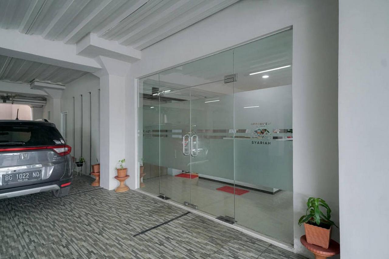 Urbanview Hotel Bari Syariah Palembang By Reddoorz מראה חיצוני תמונה